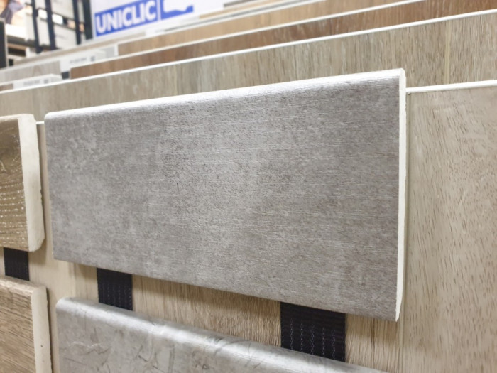 Плинтус SPC FARGO YC48008-10 Королевский Оникс 2200*80*11мм
