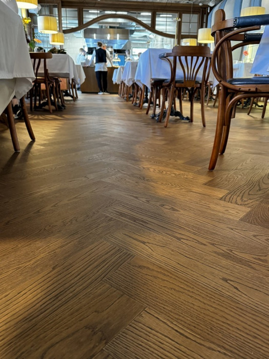 Кварцевый SPC паркет Quartz Parquet Дуб Рустикальный 33-410 браш Английская Ёлка