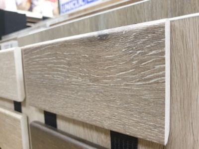 Плинтус SPC FARGO 379-6 Дуб Рыцарский Замок 2200*80*11мм